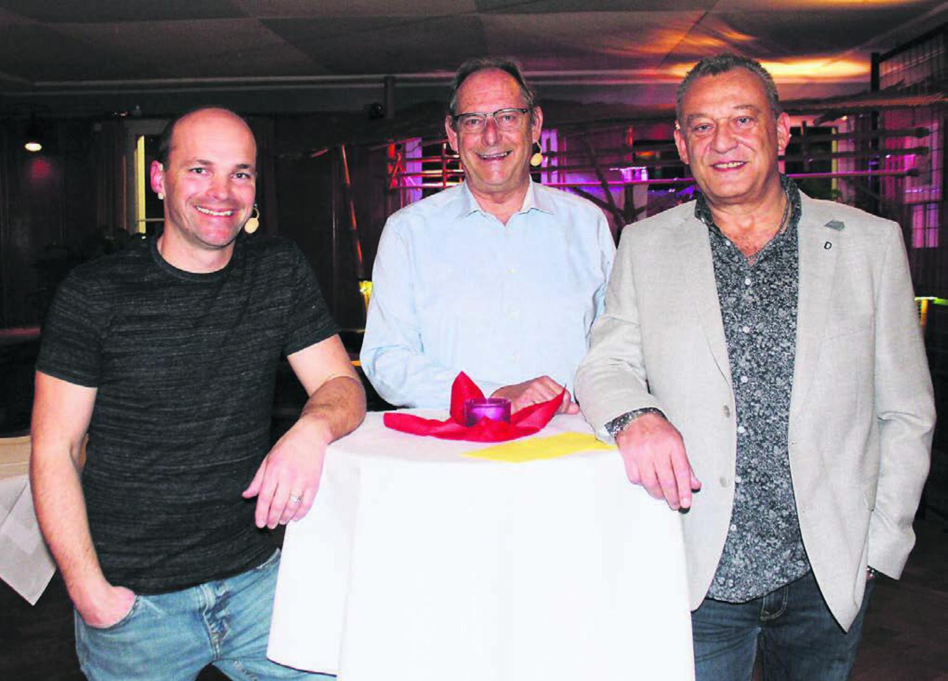 Roger Arnold, Moderator Jules Bittel und Alexander Eigensatz (von links) vor der Podiumsdiskussion. Bild: rah