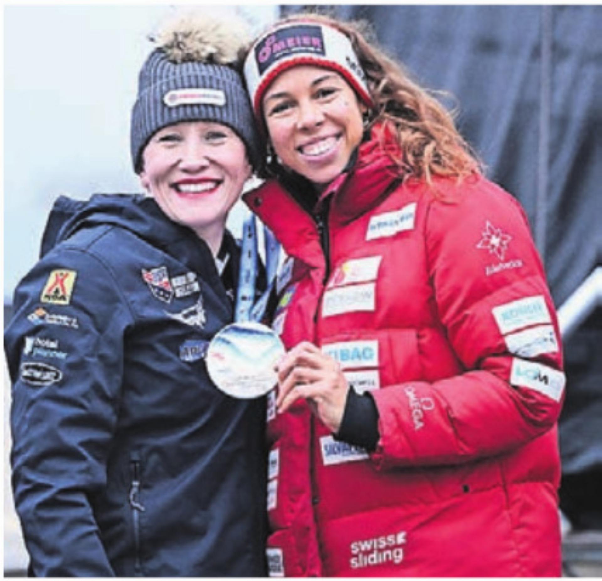 Melanie Hasler (rechts) teilt Rang 6 im Monobob mit Kaillie Armbruster Humphries und ist bei Olympia dabei. Bild: IBSF - Das Bild wird blockiert. – Möglicherweise durch einen aktiven Adblocker.