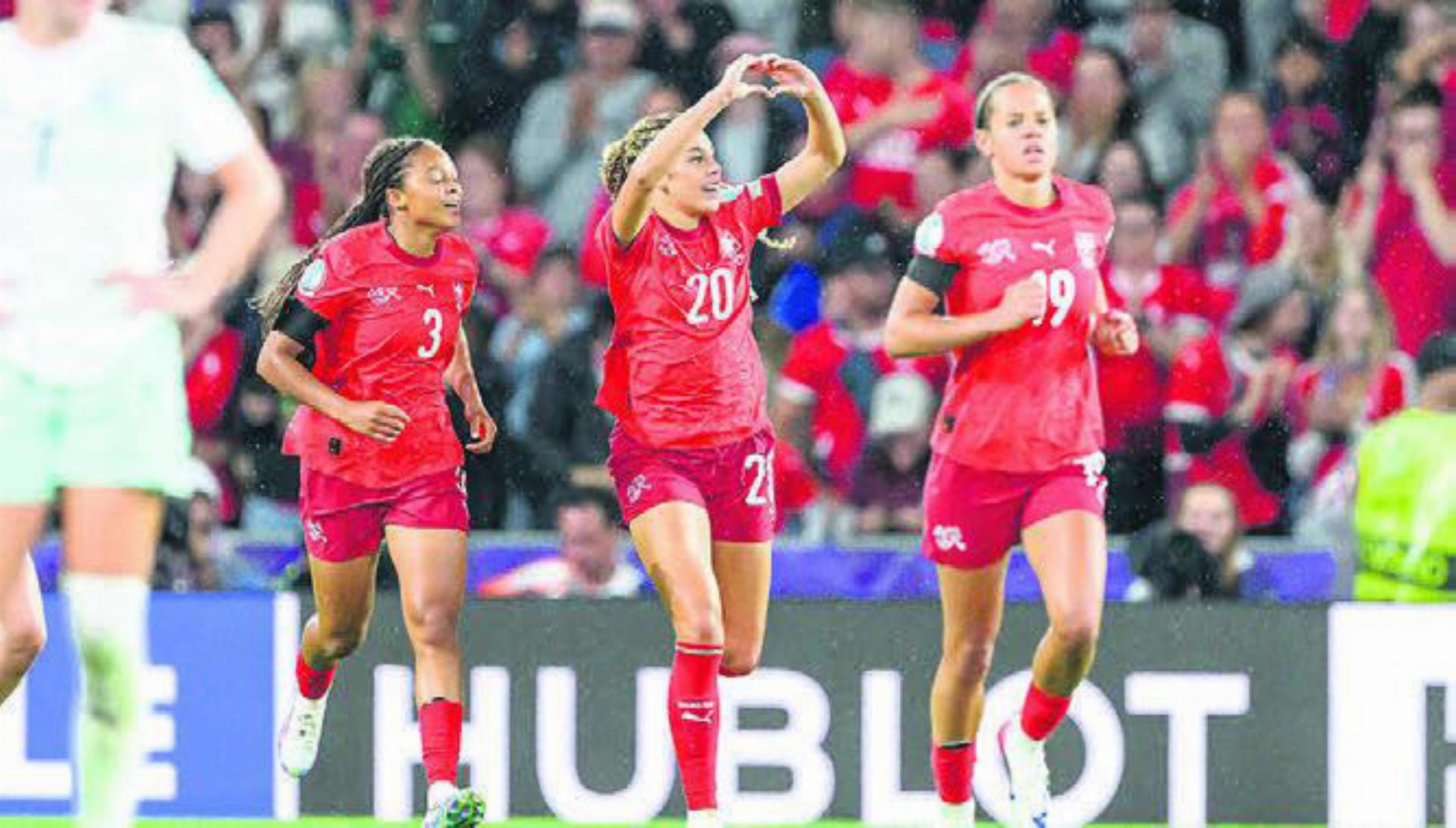 Der Frauenfussball spaltet nach wie vor die Geister. Bild: Freshfocus