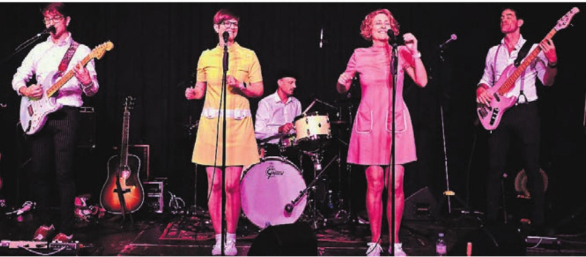 Die Sixties-Coverband Roundabout um Schlagzeuger Manuel Kägi aus Muri. Bild: zg - Das Bild wird blockiert. – Möglicherweise durch einen aktiven Adblocker.