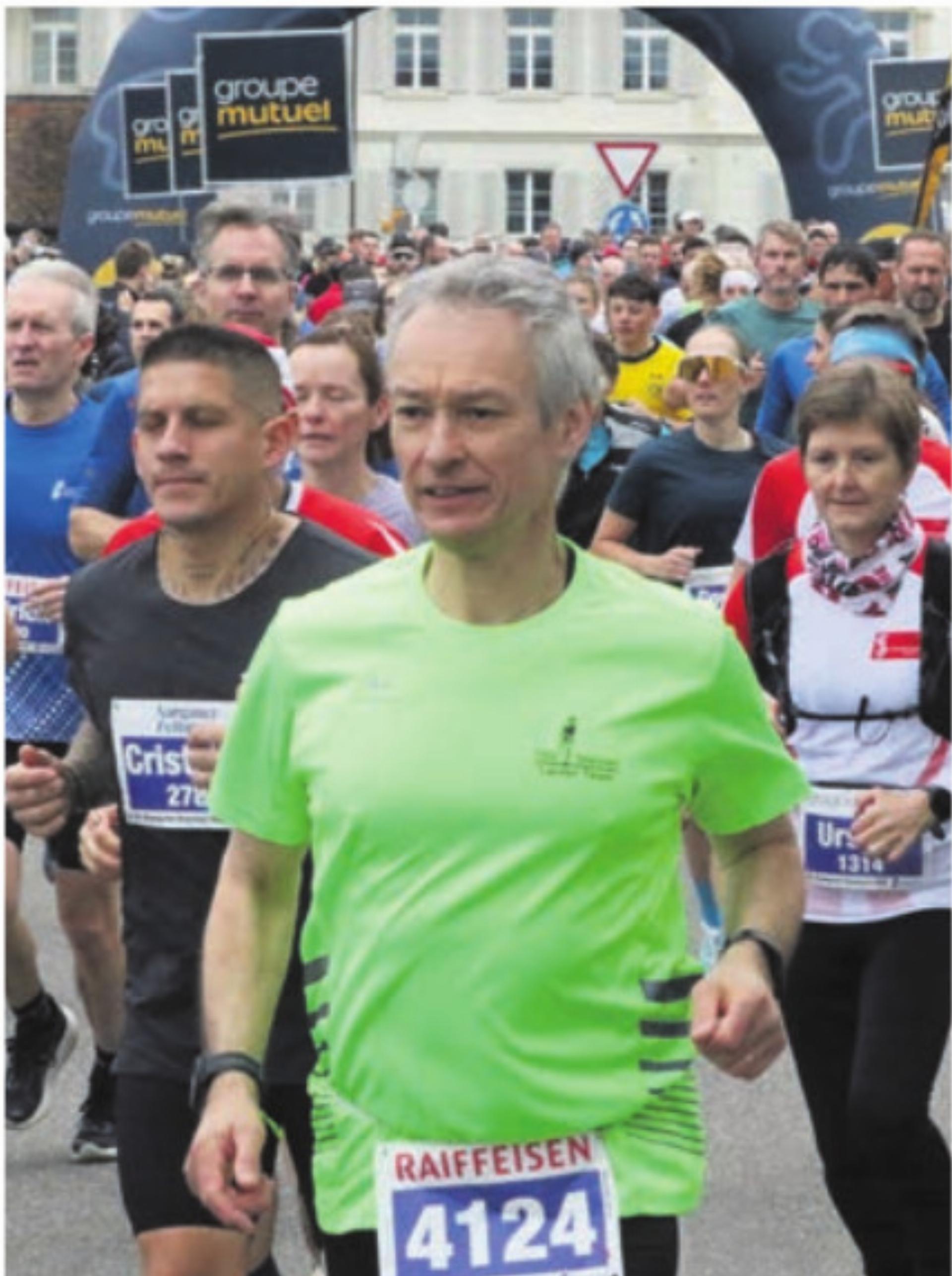 Die Teilnehmerzahlen am Reusslauf steigen kontinuierlich. Das OK-Team arbeitet daran, dass der Anlass noch attraktiver wird. Und sei es nur mit einer effizienteren Festwirtschaft. Bild: jl - Das Bild wird blockiert. – Möglicherweise durch einen aktiven Adblocker.