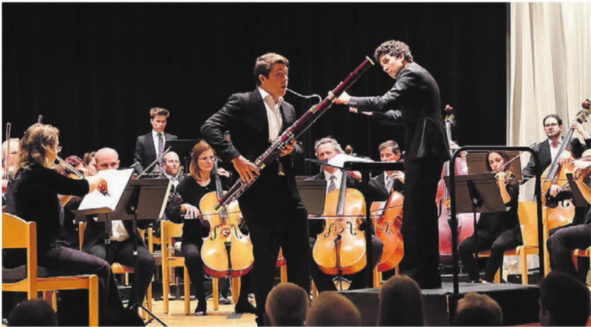 Damit Talente wie Enrico Brassi, hier bei seiner Teilnahme 2023, sich auf ihren Auftritt konzentrieren können, werden Gastfamilien gesucht. Bild: zg - Das Bild wird blockiert. – Möglicherweise durch einen aktiven Adblocker.