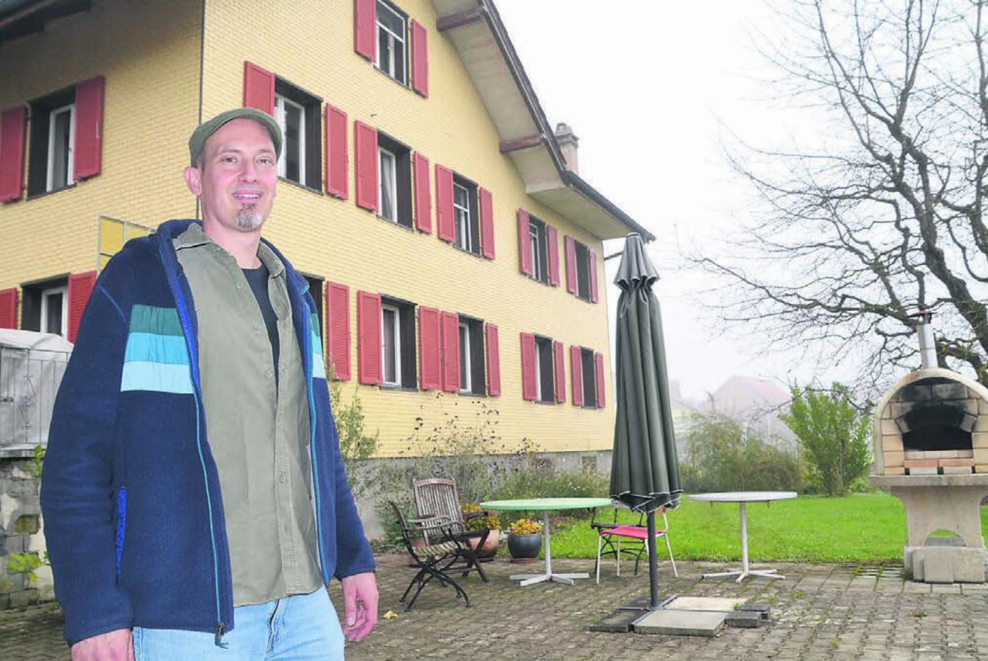 Wohlfühlort im Reusstal: Sven Inäbnit bietet im «Huus 14» in Rottenschwil besondere Ferienerlebnisse. Bilder: Thomas Stöckli / zg - Das Bild wird blockiert. – Möglicherweise durch einen aktiven Adblocker.