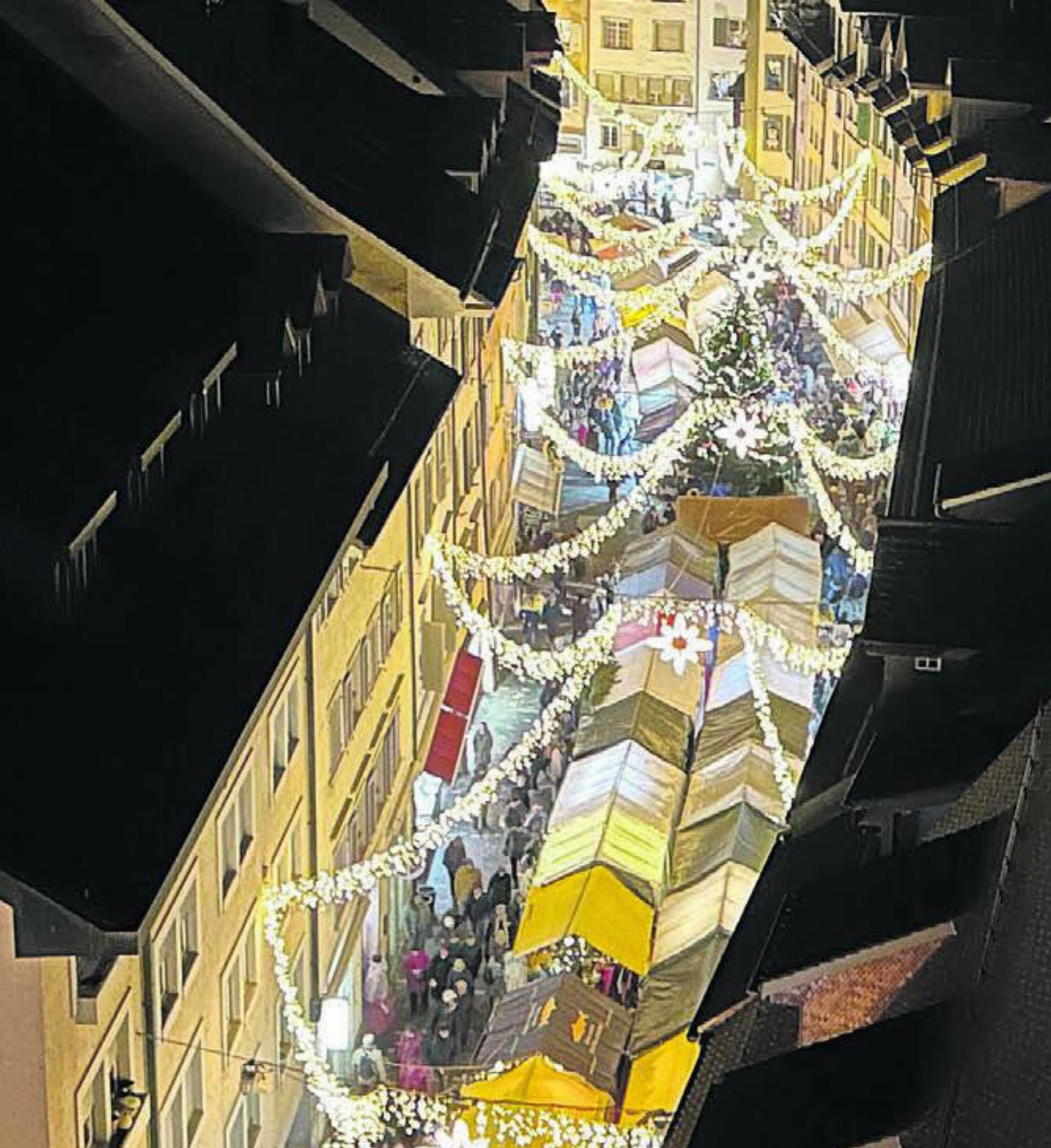 Die angebotenen Besichtigungen des Spittelturm waren gut besucht. Neben einer tollen Führung genoss man auch die grandiose Aussicht auf den Lichterglanz. - Das Bild wird blockiert. – Möglicherweise durch einen aktiven Adblocker.