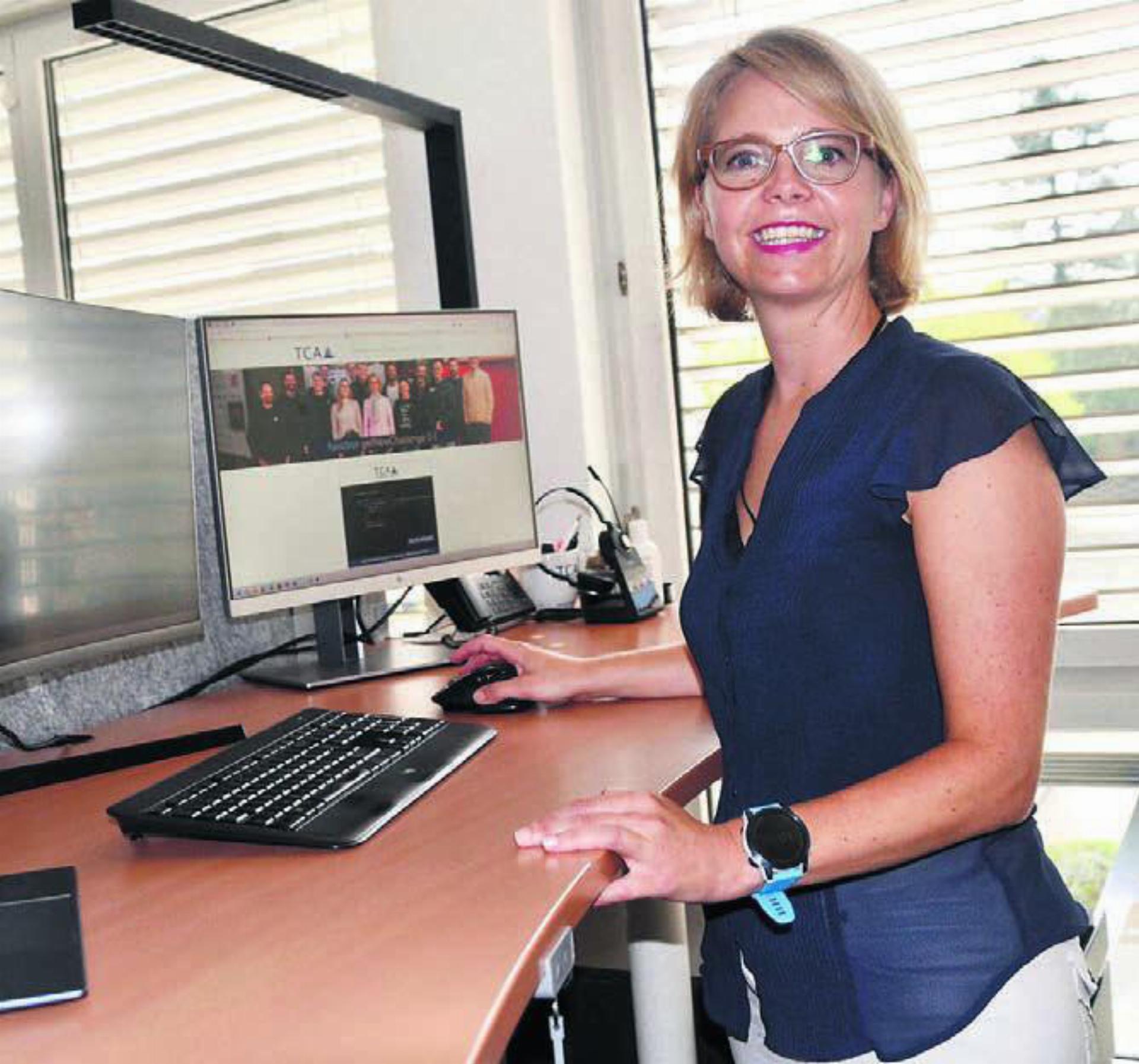Im Gegensatz zu vielen anderen in der IT-Branche hat Cornelia Lehle, Co-Geschäftsleiterin der TCA in Muri, aktuell alle Arbeitsplätze besetzt. Bild: tst