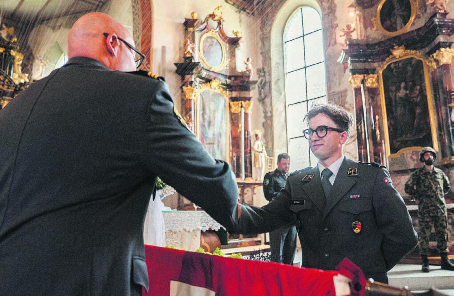 Die Absolventen erhielten ihr Brevet. Bild: zg