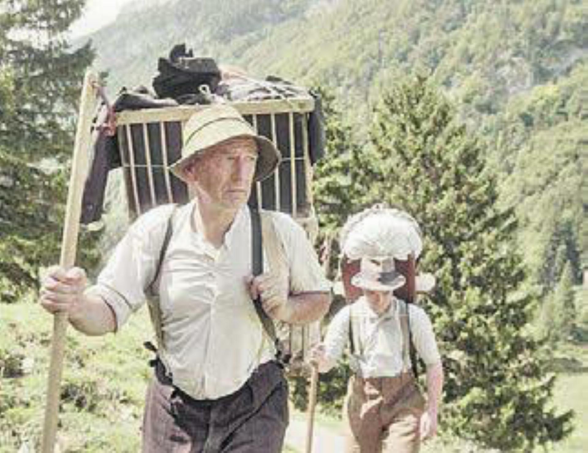 Der Bau einer Wetterstation auf dem Säntis erfordert den Einsatz vieler starker Männer. Bild: pd - Das Bild wird blockiert. – Möglicherweise durch einen aktiven Adblocker.
