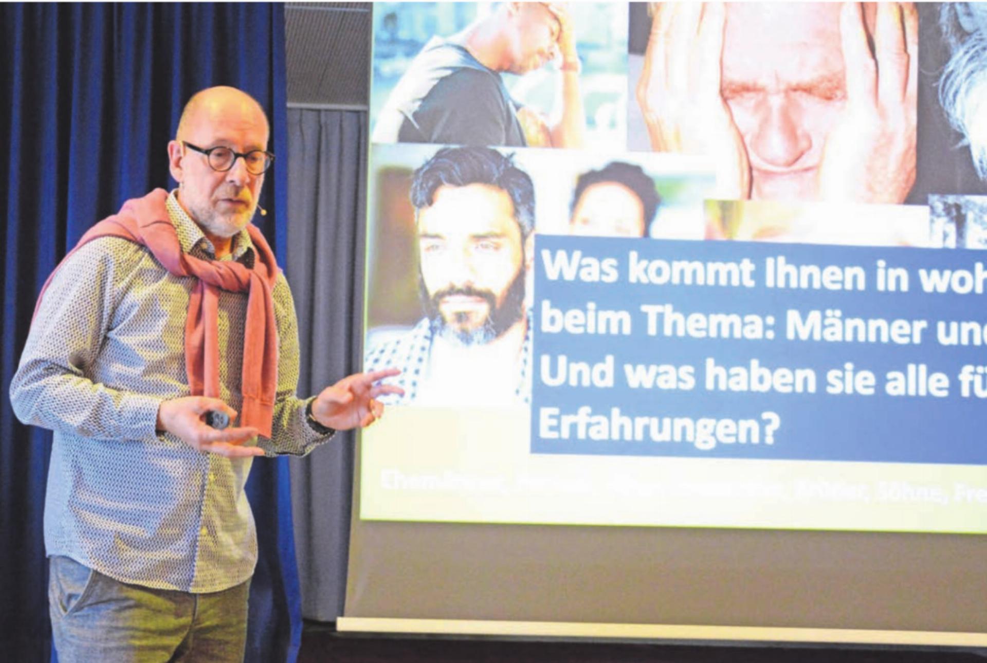 Thomas Feldmann hat viel Erfahrung im Bereich der Beratung von Männern, gehörte einst auch zu den Gründern des Männerbüros Luzern. Heute leitet er unter anderem die Fachstelle «Begleitung in der letzten Lebensphase» der Caritas Zentralschweiz. Beim Thema seines Vortrags kann er daher aus dem Vollen schöpfen. Bild: Chregi Hansen - Das Bild wird blockiert. – Möglicherweise durch einen aktiven Adblocker.