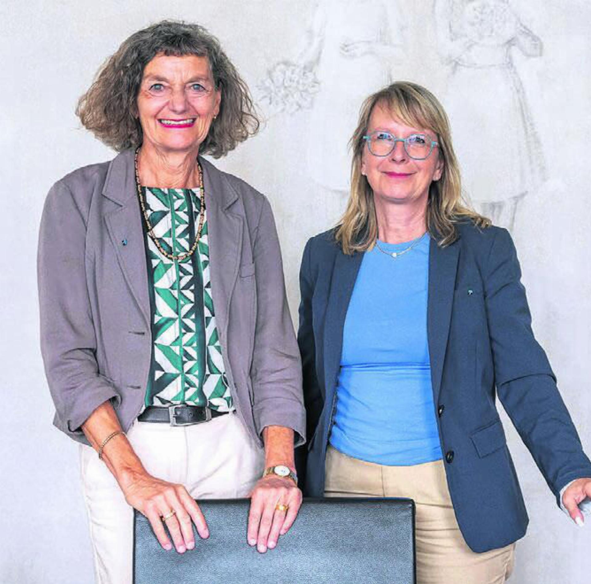 Die Parteileitung der Mitte Aargau wird weiterhin von Edith Saner (links) und der Bremgarterin Karin Koch Wick geleitet. Bild: zg