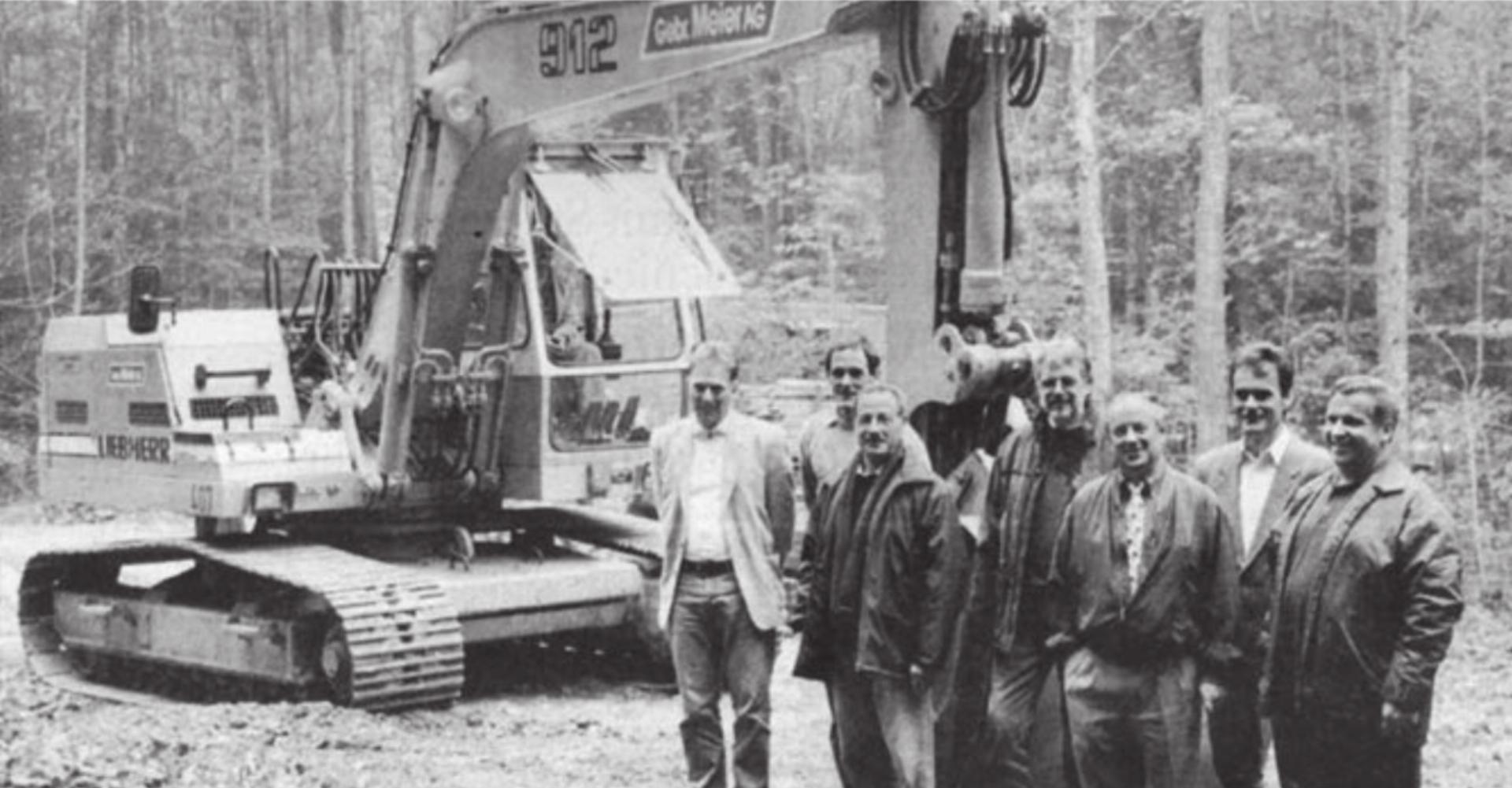 Die Verantwortlichen aus Niederwil und Fi-Gö beim Spatenstich zum neuen Grundwasserpumpwerk. Bild: Archiv