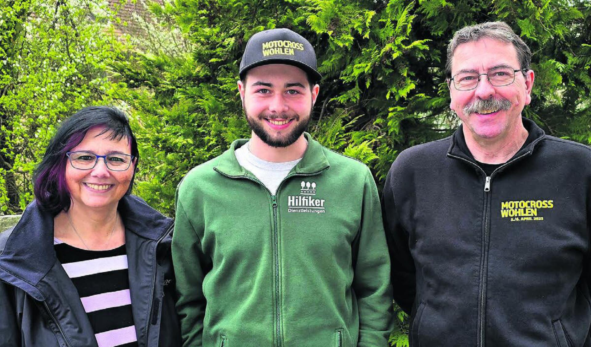 Ob OK-Präsident, Bauchef oder als Präsidentin des Vereins: Die Familie Hilfiker packt am Motocross Wohlen tatkräftig an. Von links: Gisela, Mathias und Ueli.