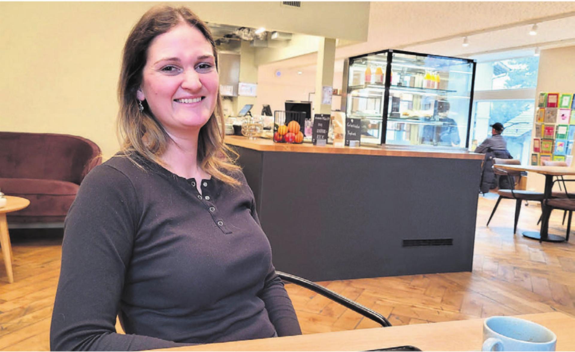 Auf Heimaturlaub: Natalie Gregor ist derzeit in Wohlen zu Hause. Schon bald geht es zurück aufs Schiff. Bilder: Chregi Hansen / zg - Das Bild wird blockiert. – Möglicherweise durch einen aktiven Adblocker.