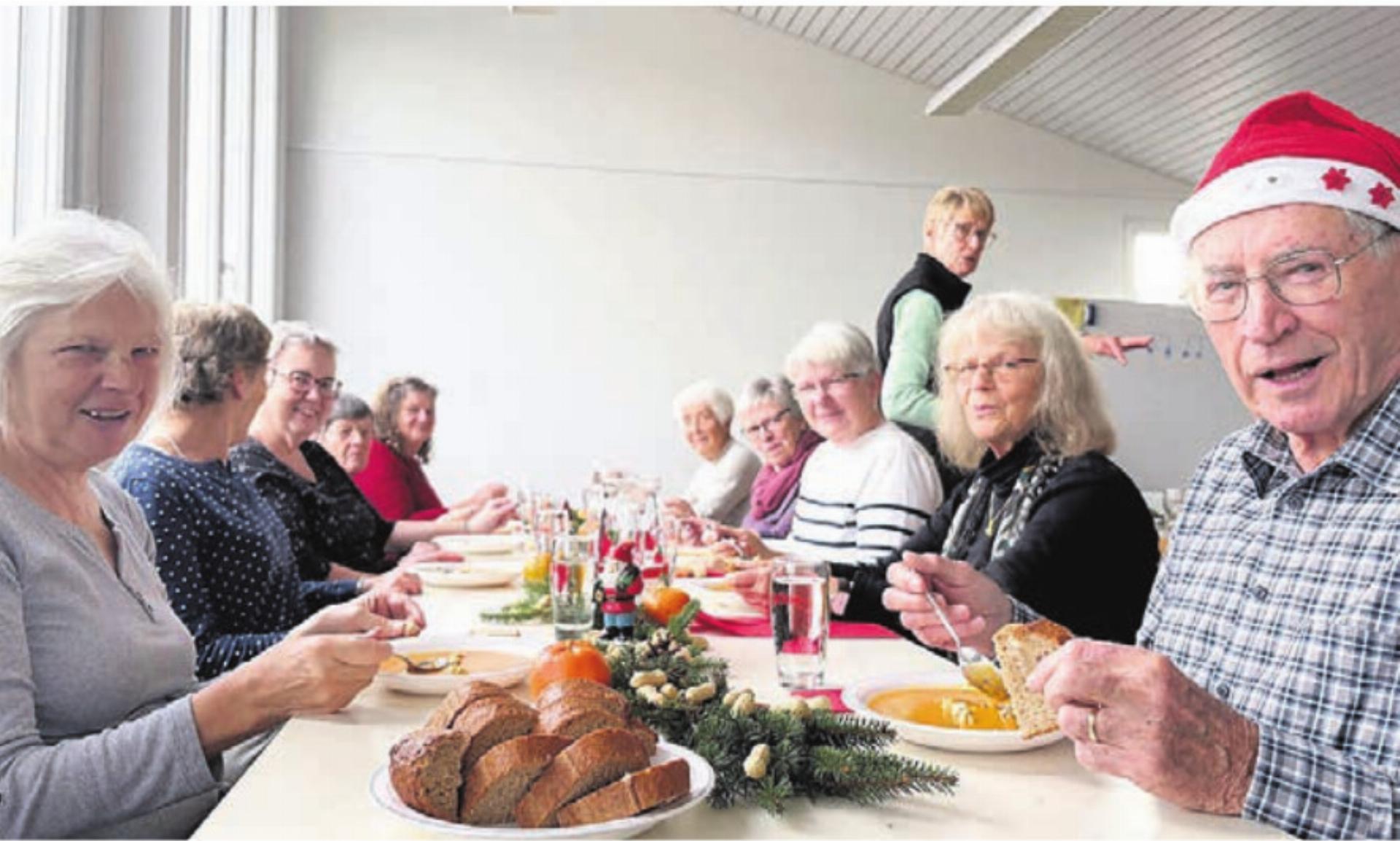 Die KISS-Mitglieder genossen das gemütliche Beisammensein. Bild: zg - Das Bild wird blockiert. – Möglicherweise durch einen aktiven Adblocker.