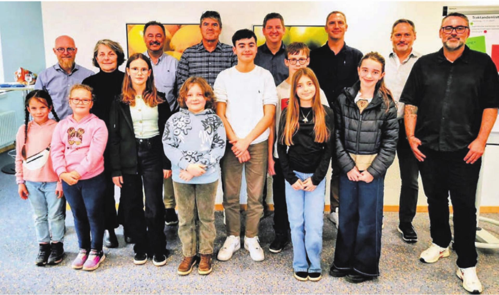 Zufriedenheit bei den Kindern und Jugendlichen wie auch bei den Villmerger Gemeindevertretern. Der erste Austausch wird als Erfolg angesehen. Bild: gk - Das Bild wird blockiert. – Möglicherweise durch einen aktiven Adblocker.