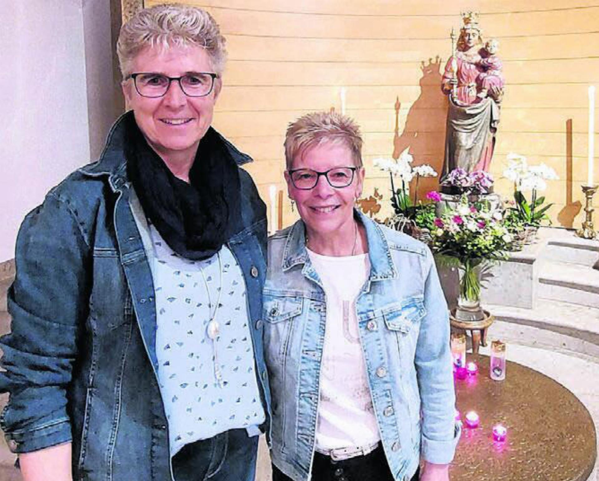 Susanne Strebel (links) und Agi Stierli organisierten die Maiandacht. Bild: zg