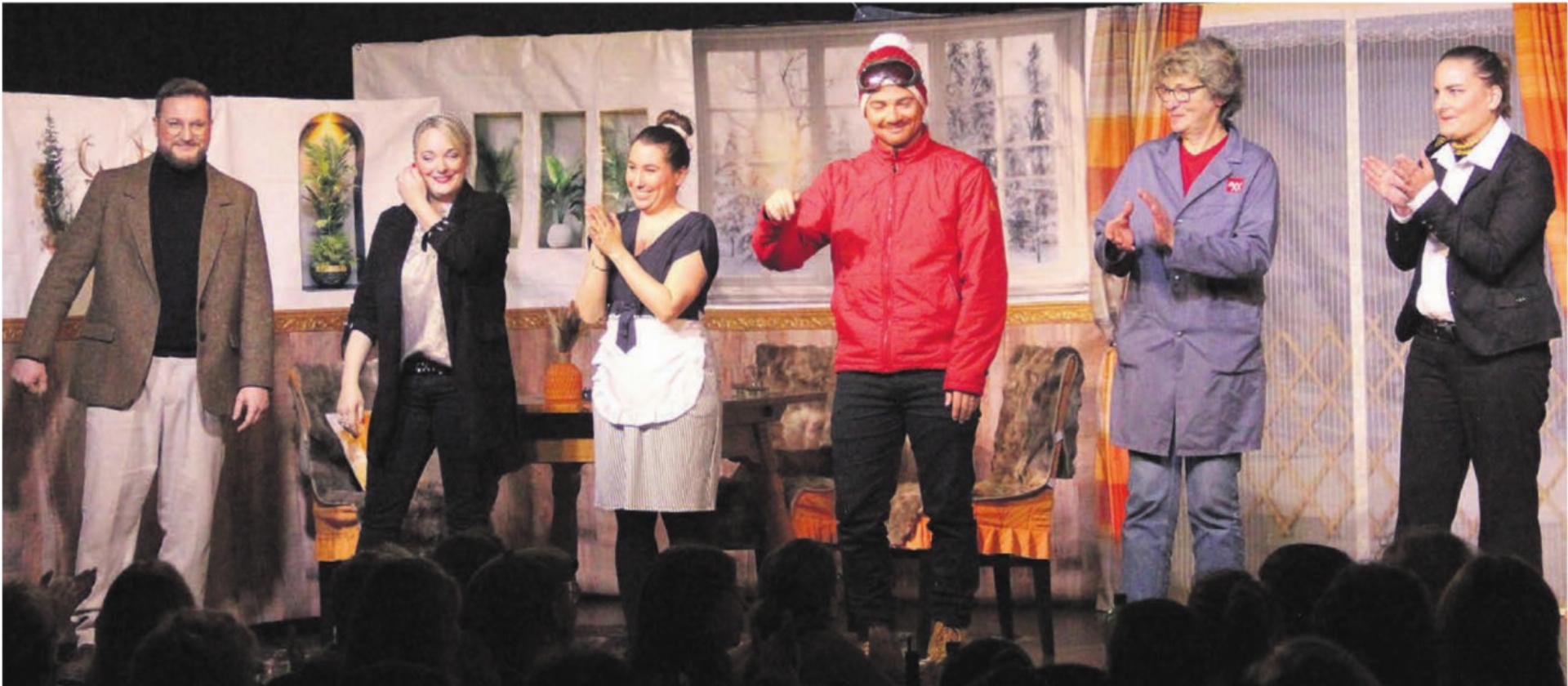 Begeisterten mit viel Spielfreude, von links: Michel Marty, Janine Meier-Berger, Stefanie Stöckli, Marc von Flüe, Agnes Wüthrich und Silvia Etterlin. Bilder: Patrick Fischer - Das Bild wird blockiert. – Möglicherweise durch einen aktiven Adblocker.