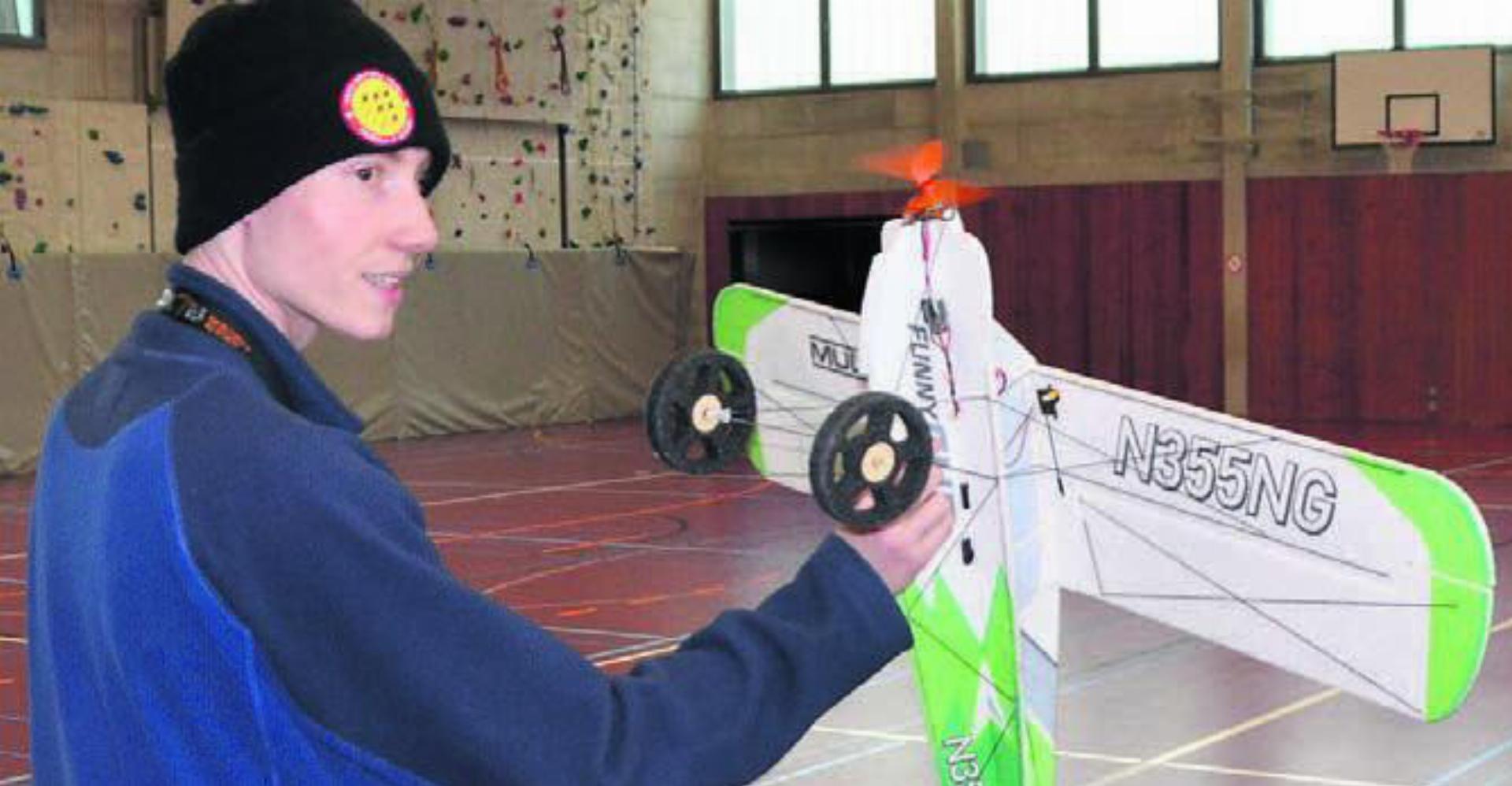 Nach dem Hallen-Winter freut sich Alain Schad aufs Freiluft-Fliegen. Bild: Thomas Stöckli