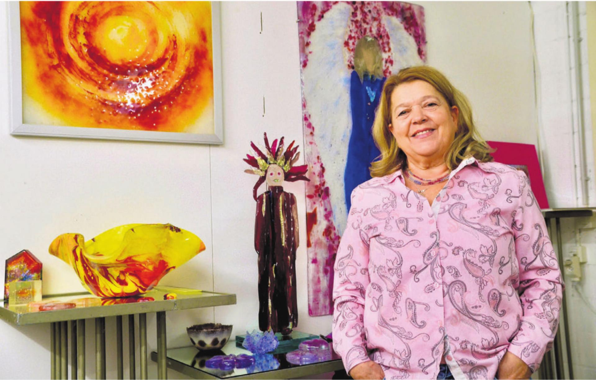 Erika Vollenweider bietet in ihrem Atelier Einblick in die Vielfalt ihrer Glaskunst. Bilder: Thomas Stöckli - Das Bild wird blockiert. – Möglicherweise durch einen aktiven Adblocker.