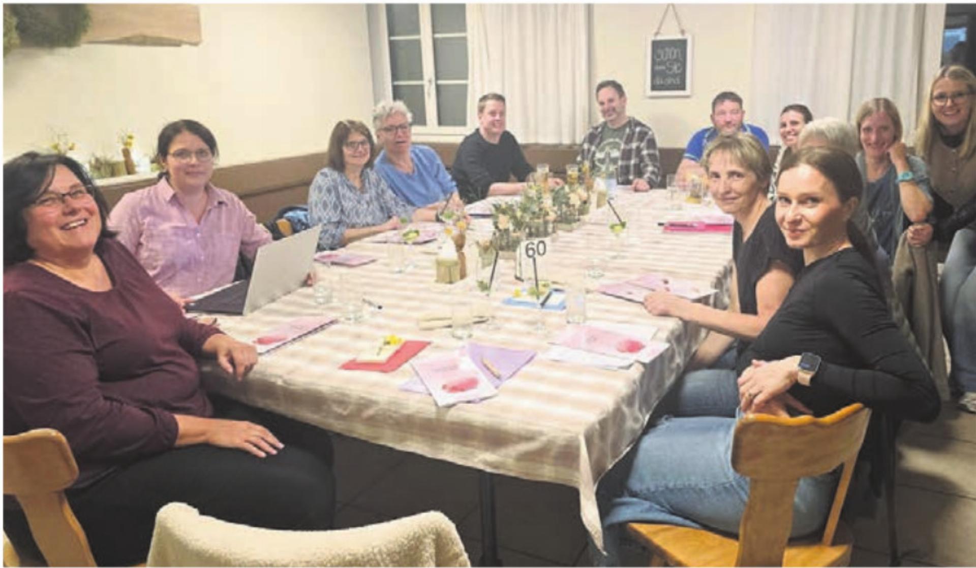 Die Mitglieder der Ludothek an ihrer Generalversammlung. Bild: zg - Das Bild wird blockiert. – Möglicherweise durch einen aktiven Adblocker.