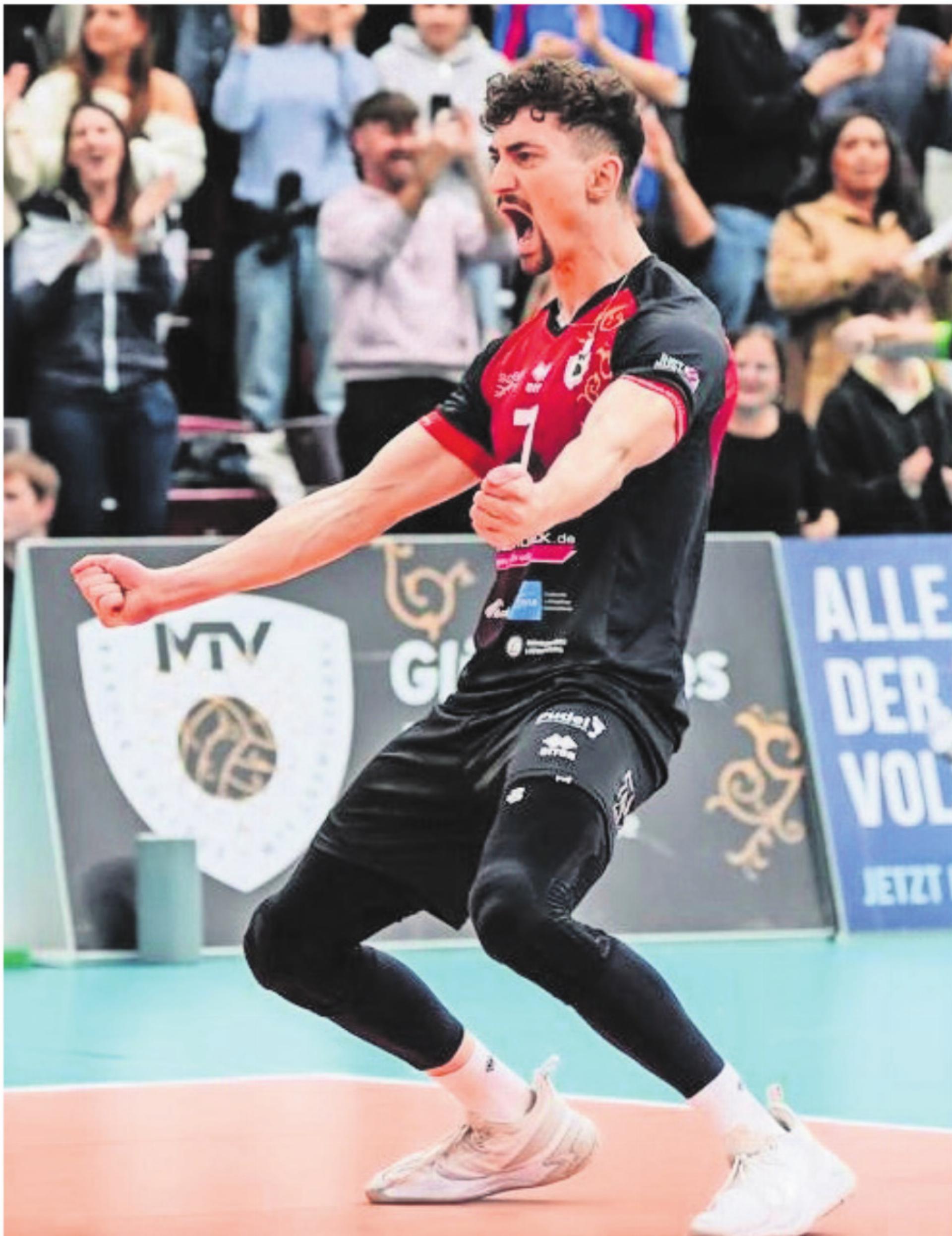 Hatte in dieser Saison viel Grund zum Jubeln: Tim Köpfli. Bild: @lars_bilder (Instagram) - Das Bild wird blockiert. – Möglicherweise durch einen aktiven Adblocker.