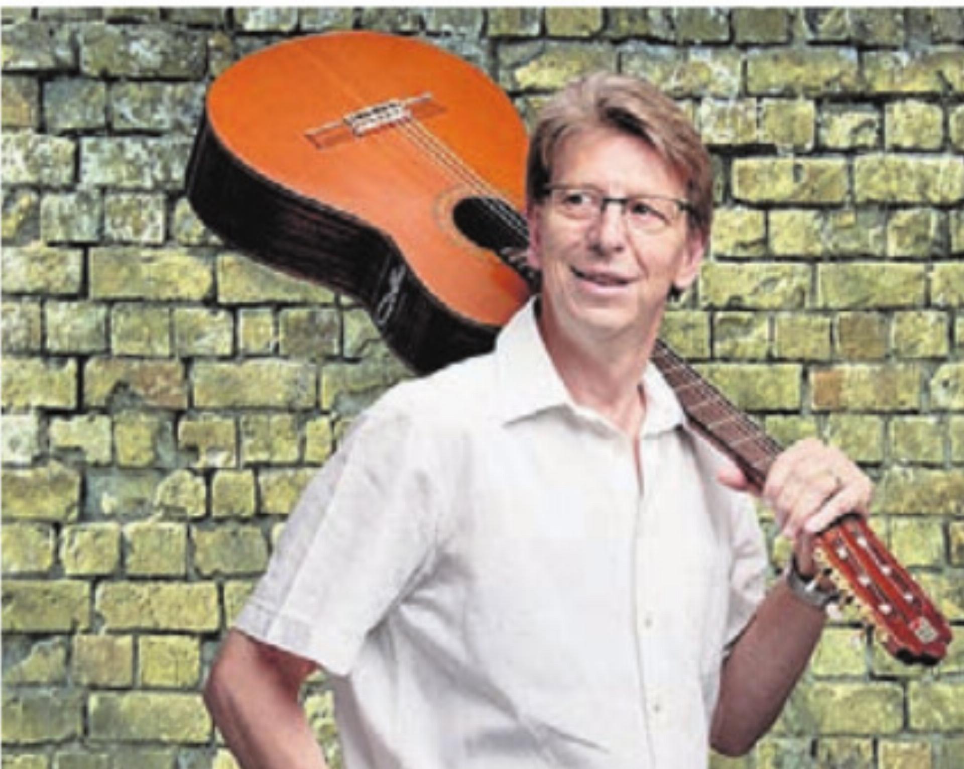 Erwin Live sorgt für die Musik. Bild: zg - Das Bild wird blockiert. – Möglicherweise durch einen aktiven Adblocker.