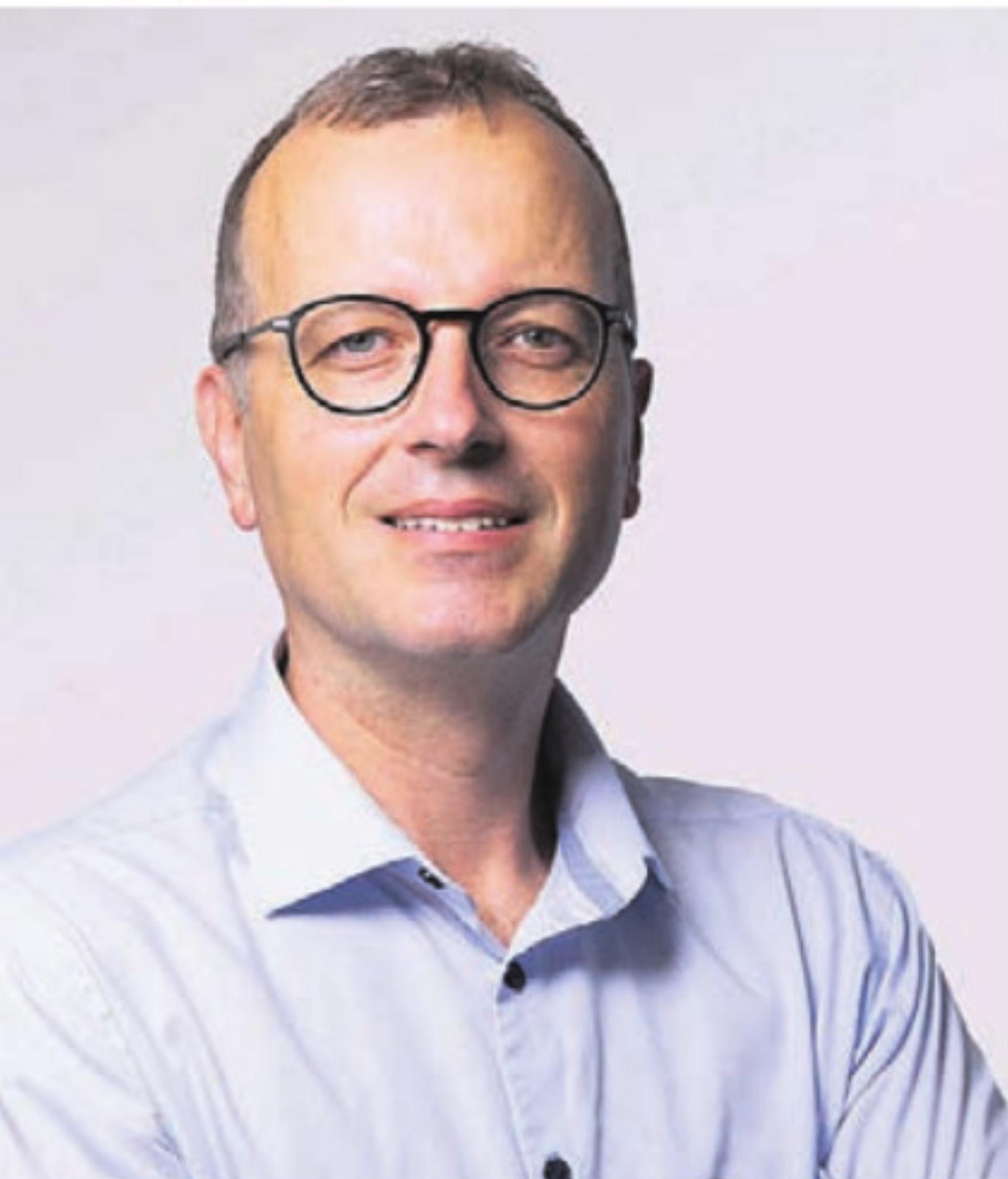 Adrian Bachmann - Das Bild wird blockiert. – Möglicherweise durch einen aktiven Adblocker.
