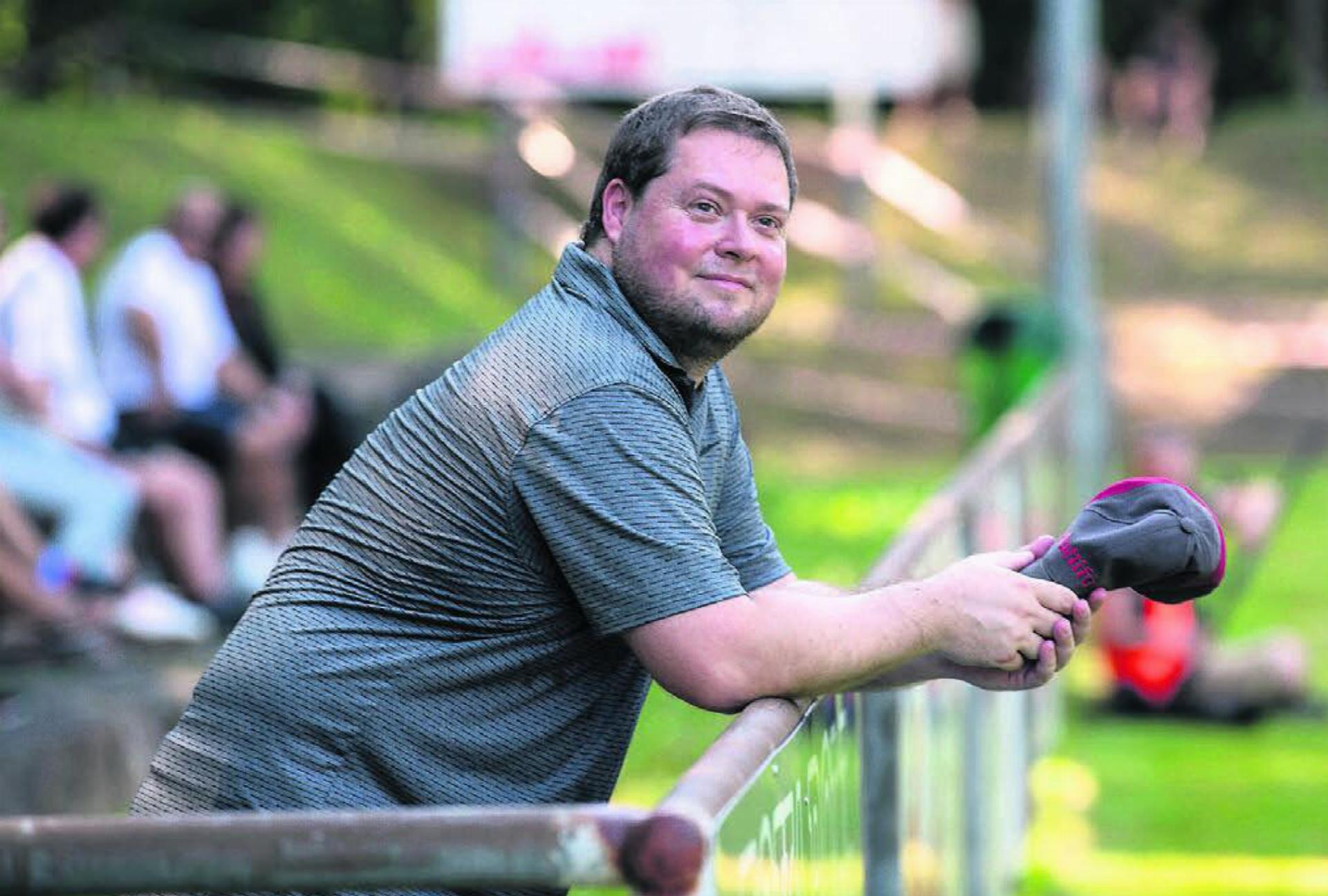 Aarau-Fan, Ex-Präsident des FC Aarau und heute der grösste Aktionär: Philipp Bonorand ist ein Fussballnostalgiker. Bild: spr/freshfocus - Das Bild wird blockiert. – Möglicherweise durch einen aktiven Adblocker.