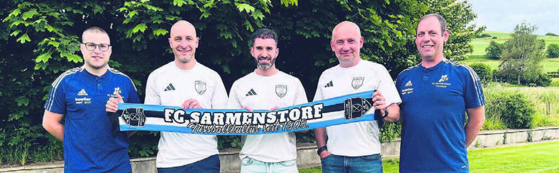 Der FC Sarmenstorf stellt seinen neuen Trainerstaff für das 3.-Liga-Team vor. Von links: Manuel Schmid (Leiter Sport), Sandro Durante (Co-Trainer), Luca Giampà (Trainer), Markus Bitzi (Torhütertrainer), Tobias Furrer (Präsident). Bild: zg