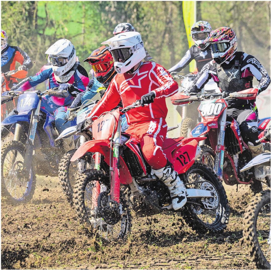 Rund 400 Fahrer kämpften verteilt auf die diversen Kategorien über das ganze Wochenende hinweg um Punkte. Rund 400 Fahrer kämpften verteilt auf die diversen Kategorien über das ganze Wochenende hinweg um Punkte.