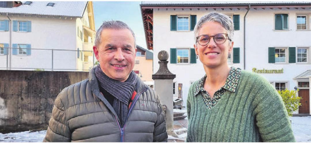 Erich Rey, Andrea Gassmann und Yvonne Kaufmann sind das Kernteam «Referendumskomitee PRO Turnhalle». Kaufmann fehlt berufsbedingt auf dem Bild. Erich Rey, Andrea Gassmann und Yvonne Kaufmann sind das Kernteam «Referendumskomitee PRO Turnhalle». Kaufmann fehlt berufsbedingt auf dem Bild.