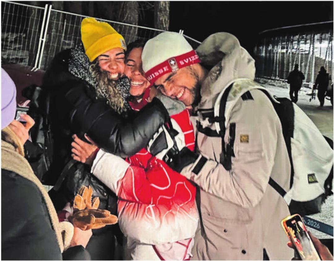 Ein intensives Wiedersehen nach dem Rennen: Chabeli, Melanie und Bryan Hasler. Ein intensives Wiedersehen nach dem Rennen: Chabeli, Melanie und Bryan Hasler.