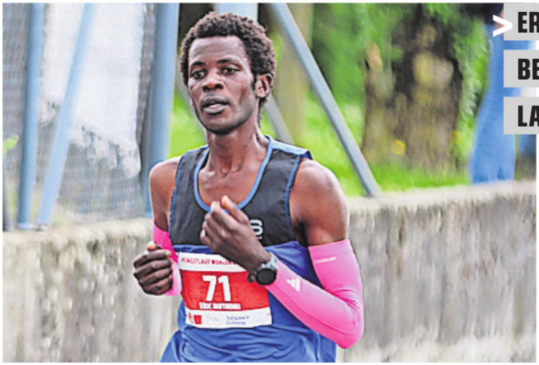 ERIC MUTHOMI RIUNGU (35)BERIKON / LA MUTSCHELLENLAUFENWenn er startet, gewinnt er auch meistens: Eric Muthomi Riungu dominiert die Schweizer Laufszene. Der Beriker gewinnt die Gesamtwertung des Zürilauf Cups, holt über ein Dutzend Siege an diversen Laufevents – darunter auch am Wohler Pfingstlauf. Am Zermatt Marathon landet er auf dem 3. Rang (in 3 Stunden und 25 Minuten). Am Züri-Marathon wird er Fünfter – und ist mitten in der Weltspitze. ERIC MUTHOMI RIUNGU (35)BERIKON / LA MUTSCHELLENLAUFENWenn er startet, gewinnt er auch meistens: Eric Muthomi Riungu dominiert die Schweizer Laufszene. Der Beriker gewinnt die Gesamtwertung des Zürilauf Cups, holt über ein Dutzend Siege an diversen Laufevents – darunter auch am Wohler Pfingstlauf. Am Zermatt Marathon landet er auf dem 3. Rang (in 3 Stunden und 25 Minuten). Am Züri-Marathon wird er Fünfter – und ist mitten in der Weltspitze.
