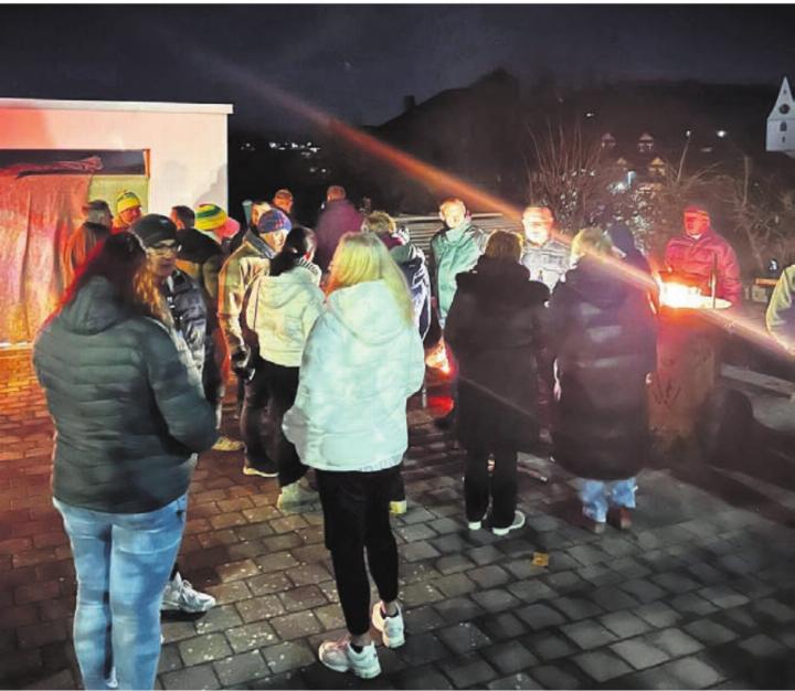 Die Erstaufführung des Videos wurde – wie könnte es in Hägglingen anders sein – als kleines Fest inszeniert. Bild: zg