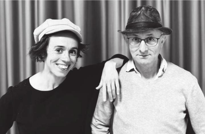Paul Steinmann (Geschichten) und Judith Bach (Musik) sind bei der Saisoneröffnung im Sternensaal zu bestaunen.