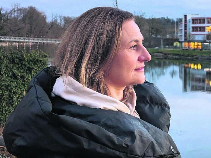 Am Bremgarter Reussufer fand Myroslava Tomashivska schon oft Trost, Inspiration und neuen Optimismus. Bild: Marco Huwyler