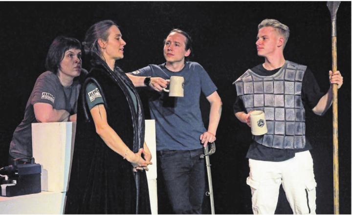 Bremgarter Jungschauspieler in Aktion: Sie sind Helden auf der Suche nach einer Mission. Bild: zg