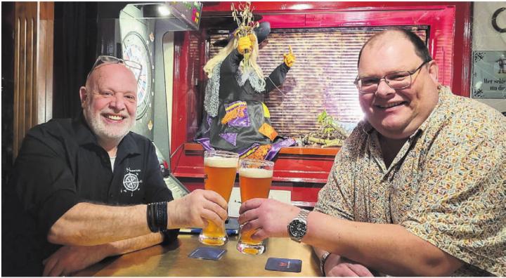 Sie sind der Motor und das Gehirn der Nordfäger: Präsident Jörg Bachmann (rechts) ist der unermüdliche Antreiber, Vizepräsident Dani Vögeli übernimmt viele organisatorische Arbeiten. Bilder: Chregi Hansen / zg / Archiv