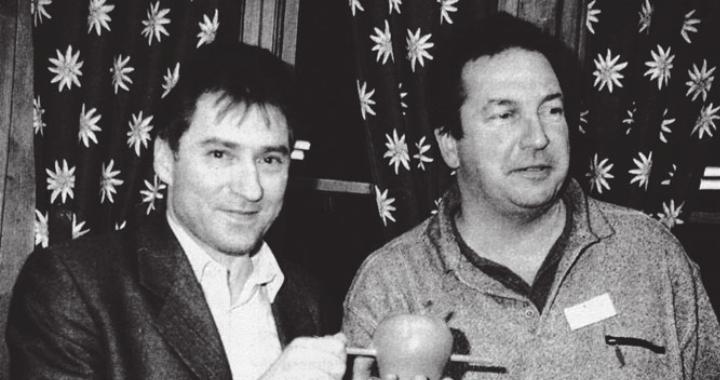 Regisseur Peter Voellmy (rechts) und Präsident Peter Glanzmann freuen sich auf die nächsten Tellspiele in Hägglingen. Bild: Archiv