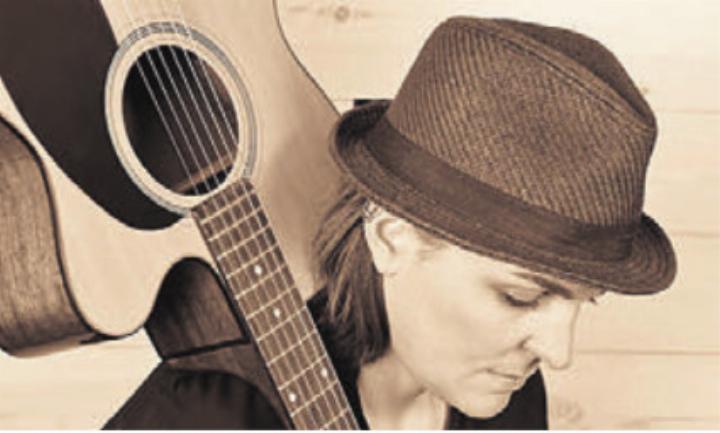 Beata Bereuter singt in Niederwil. Bild: zg