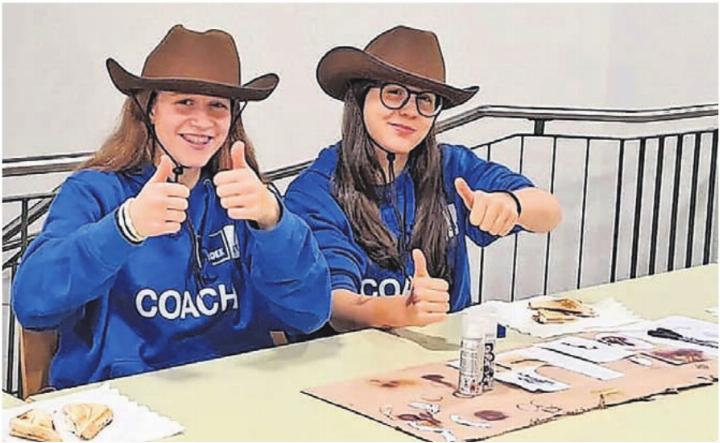 Die Coaches empfingen die Jugendlichen im «Wild West»-Stil. Bild: zg
