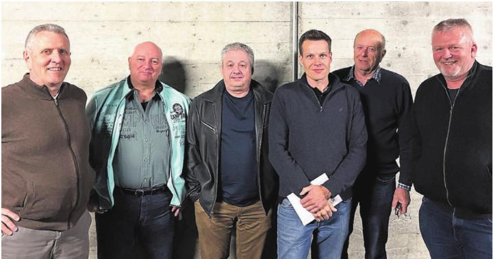 Schauen auf ein erfolgreiches Schützenjahr zurück: Hanspeter Wittwer, Clemens Mullis, Heinz Huggel, Christian Brigger, Roger Martin, Silvio Beyli (von links). Bild: zg