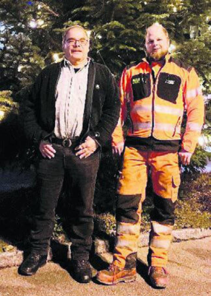 Josef Broch, links, und sein Nachfolger Patrick Betschart. Bild: zg