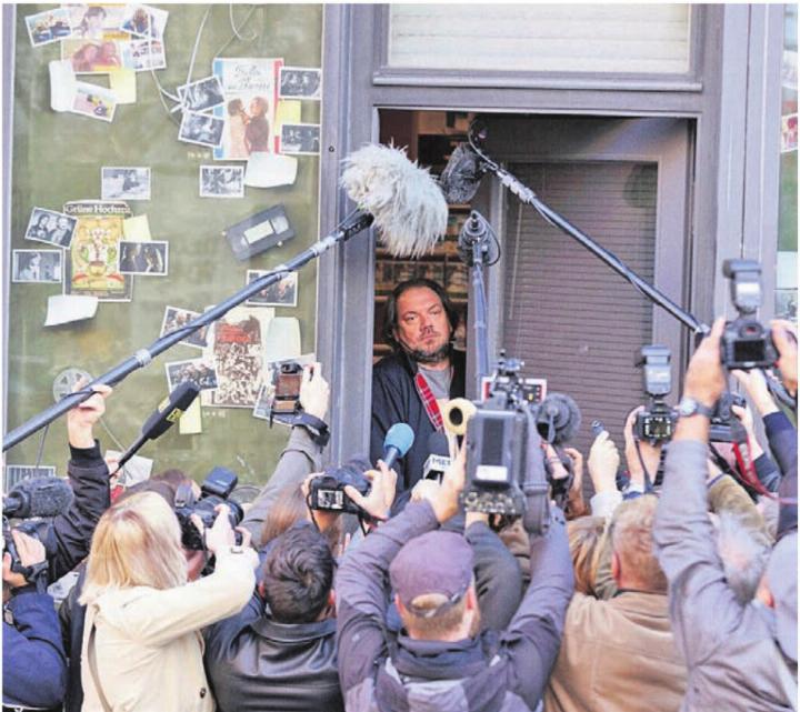 «Der Held vom Bahnhof Friedrichstrasse»: Die Tücken des unverhofften Ruhms. Bild: zg