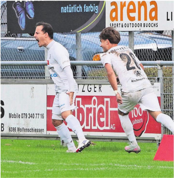 Erzielt mit seiner ersten Ballberührung im FCW-Trikot gleich ein Tor: Stefano Cirelli (links).