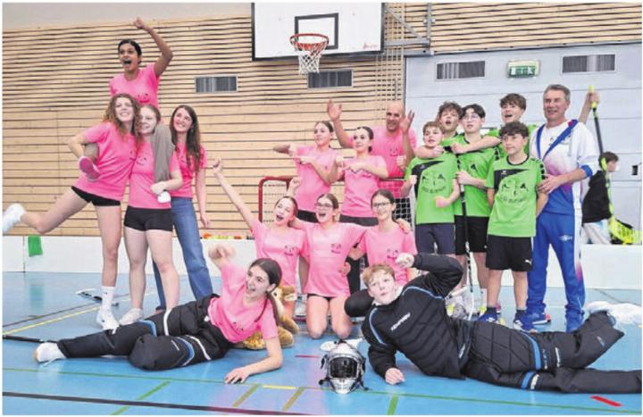 Ein Meistertitel, ein Vizemeistertitel: Der STV Büttikon darf jubeln. Bild: zg