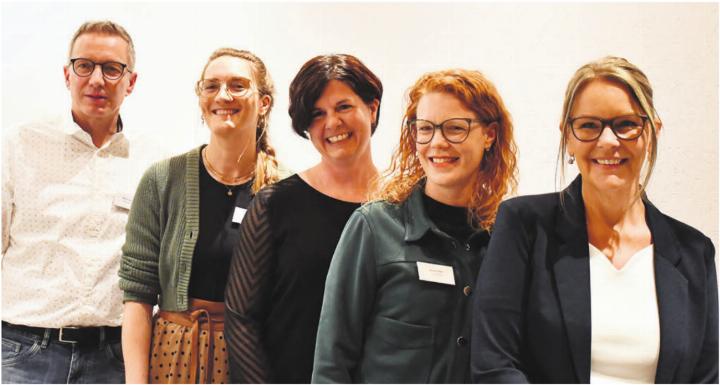 Der alte und neue Vorstand der Spitex Oberfreiamt, von links: Martin Abt, Patricia Villiger, Claudia König, Doris Felber und die frisch gewählte Präsidentin Priska Eigensatz. Auf dem Bild fehlt Madlene Michel. Bilder: Verena Anna Wigger