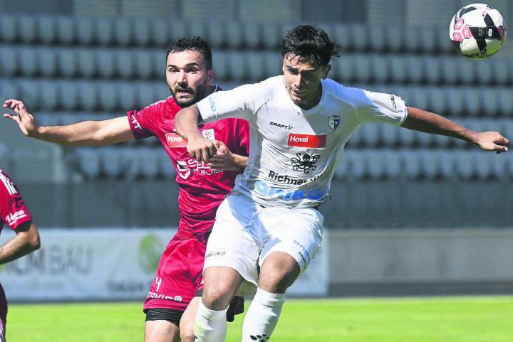Bijan Dalvand (rechts) ist der Matchwinner und sichert dem FC Wohlen den Einzug in den Schweizer Cup der kommenden Saison. Bild: awa/Archiv