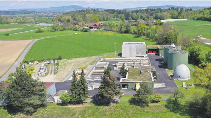 Die ARA Muri im Gebiet Hasli, hier eine Aufnahme mittels einer Drohne. Sie ist nach Sanierung und Ausbau für die Aufgaben der nächsten Jahre gerüstet. Bilder: zg/Archiv