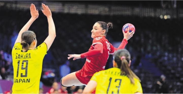 Am Montag gegen Ungarn stark, am Mittwoch gegen Japan nicht auf Touren gekommen: Daphne Gautschi. Bild: Freshfocus