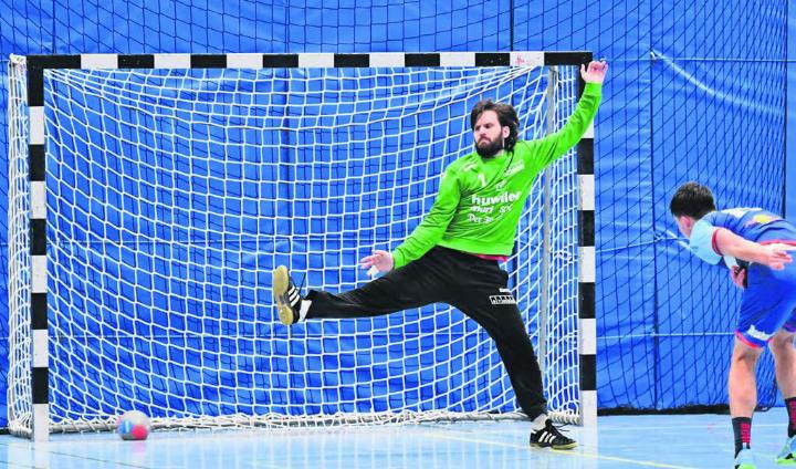 Goalie Ursin Schleiss konnte gegen Frick überzeugen. Er sieht es als wichtig an, dass das Team den Vorsprung im letzten Spiel verteidigen konnte. Gelingt das auch gegen Willisau? Bild: tvm